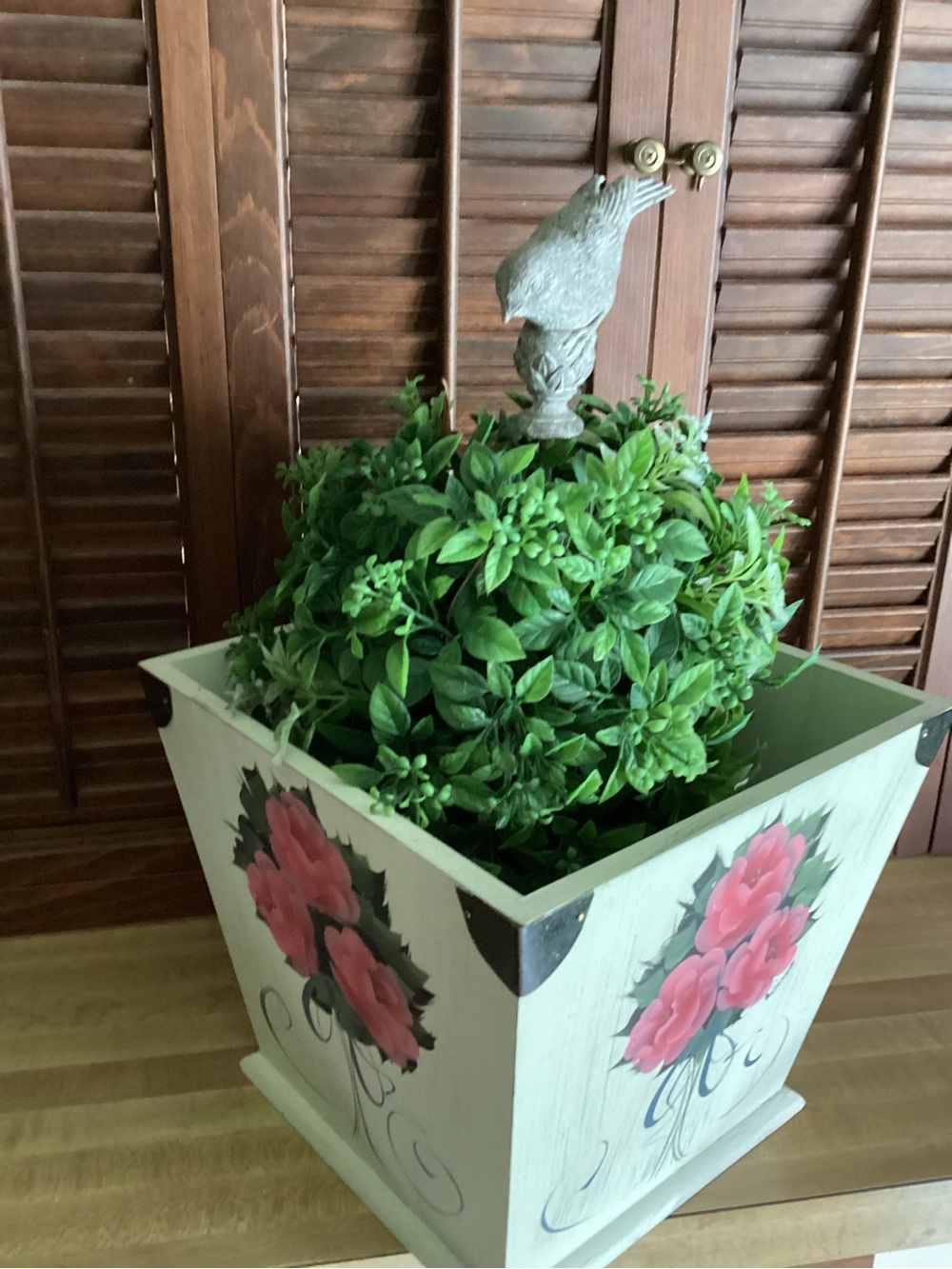 Wooden Planter (8” x8”) by Tender Heart Treasurers.